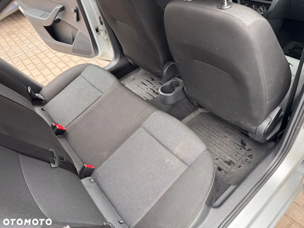 Skoda RAPID 1.0 TSI Active - 11