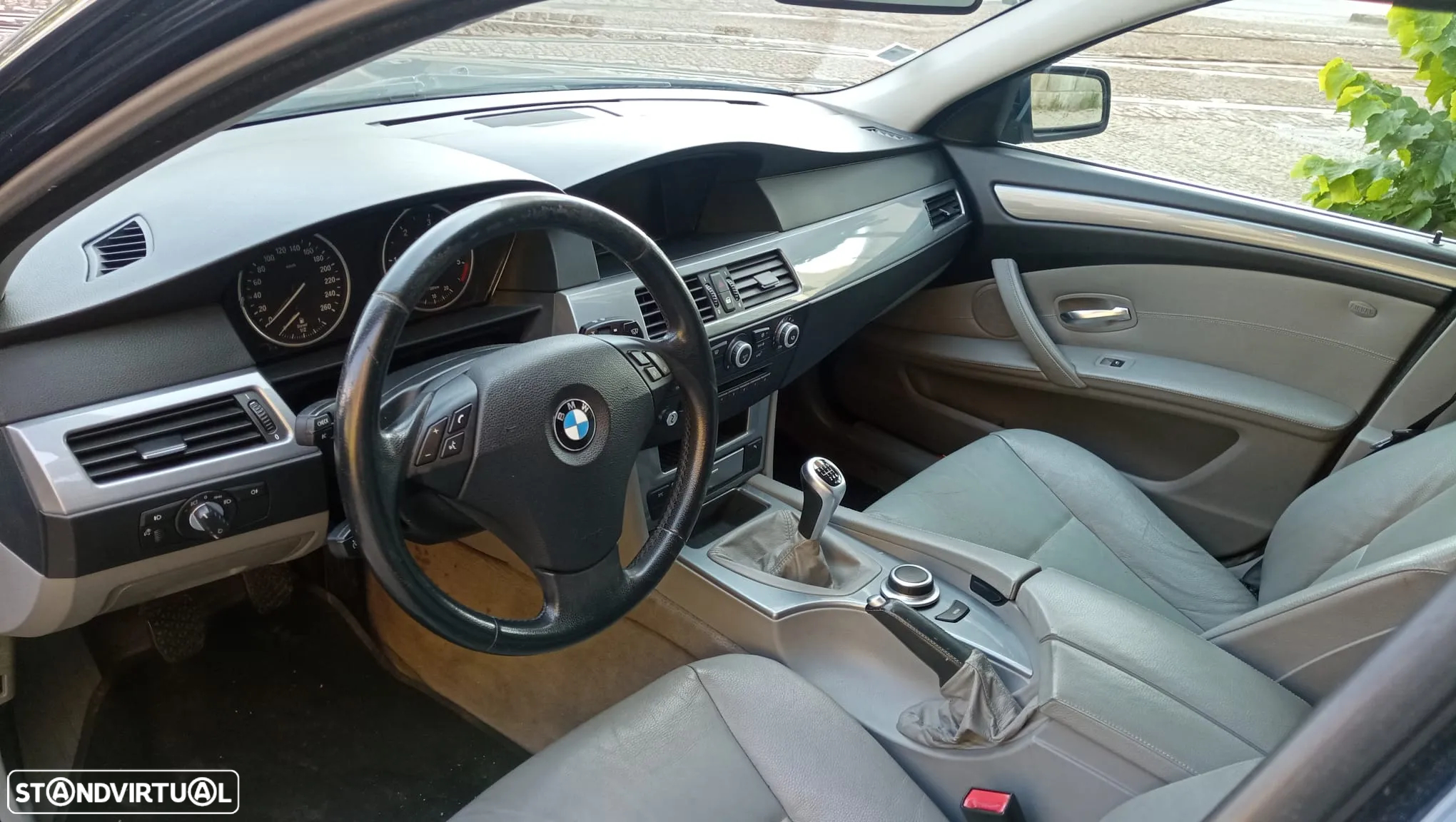 BMW 520 d Touring - 11