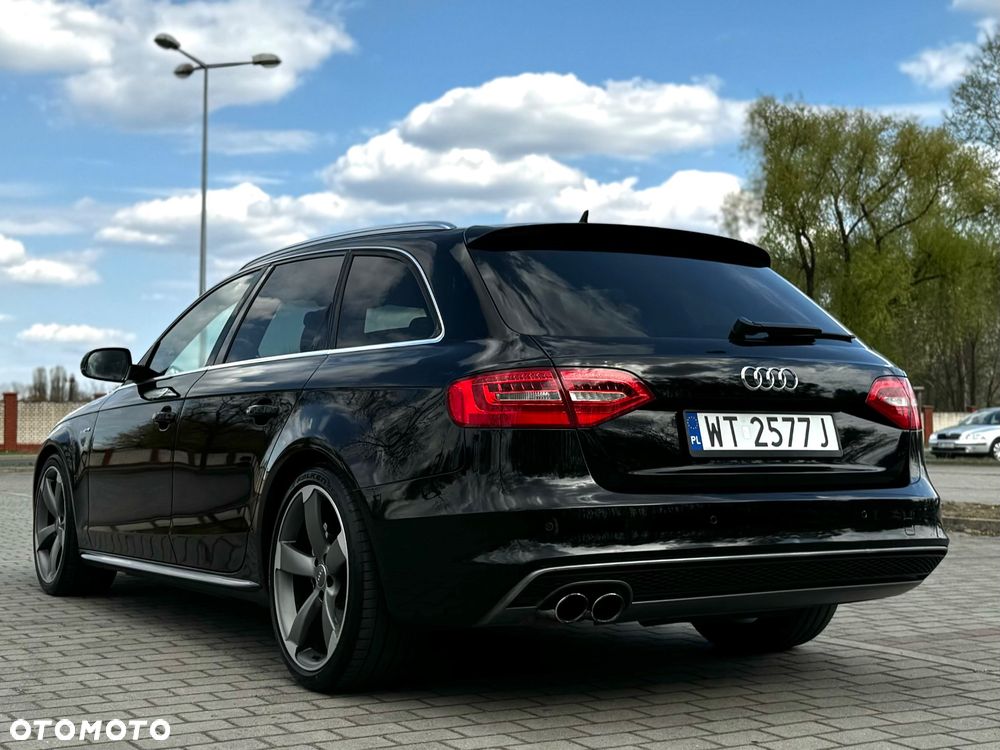 Audi A4 Avant 2.0 TDI DPF quattro S tronic S line Sportpaket - 12