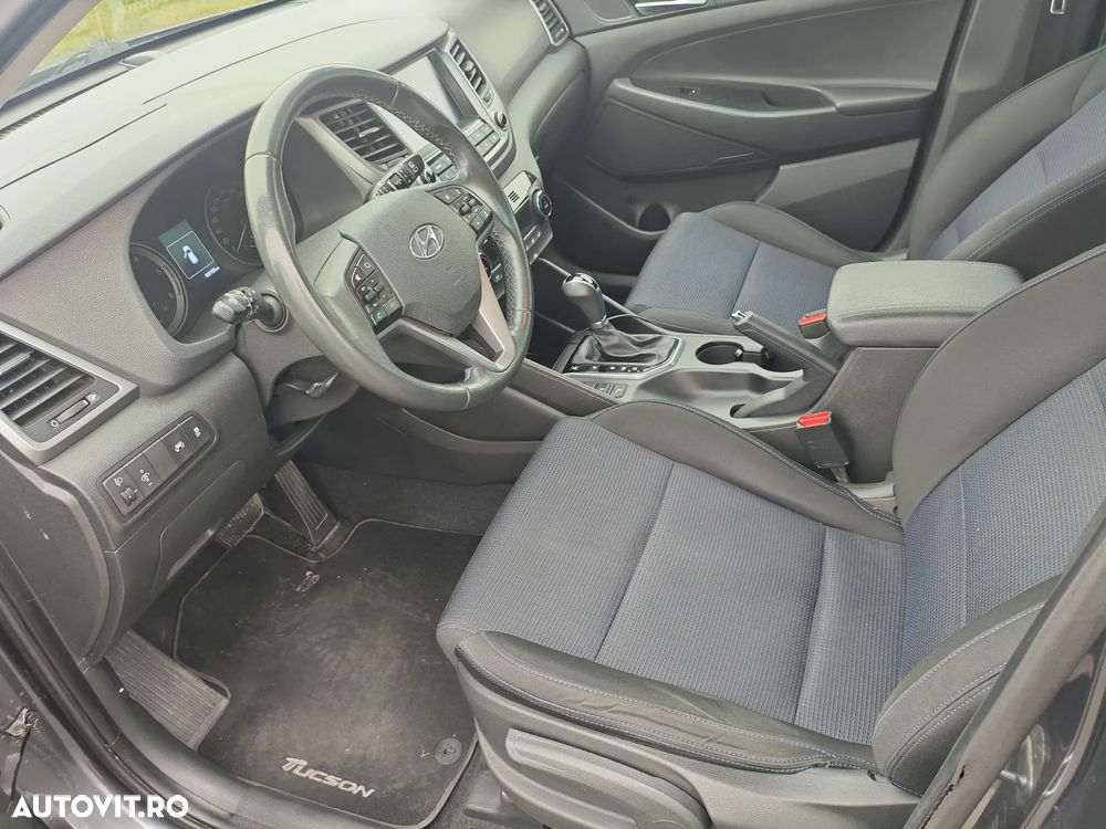 Hyundai Tucson blue 1.7 CRDi 2WD DCT Style - 26