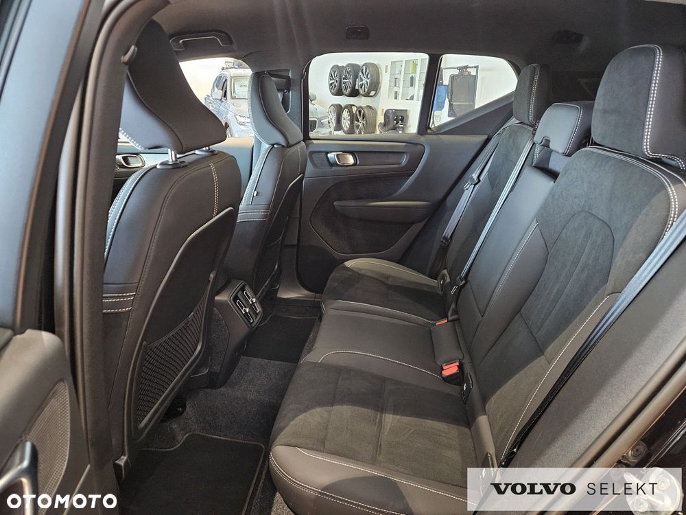 Volvo XC 40 - 18