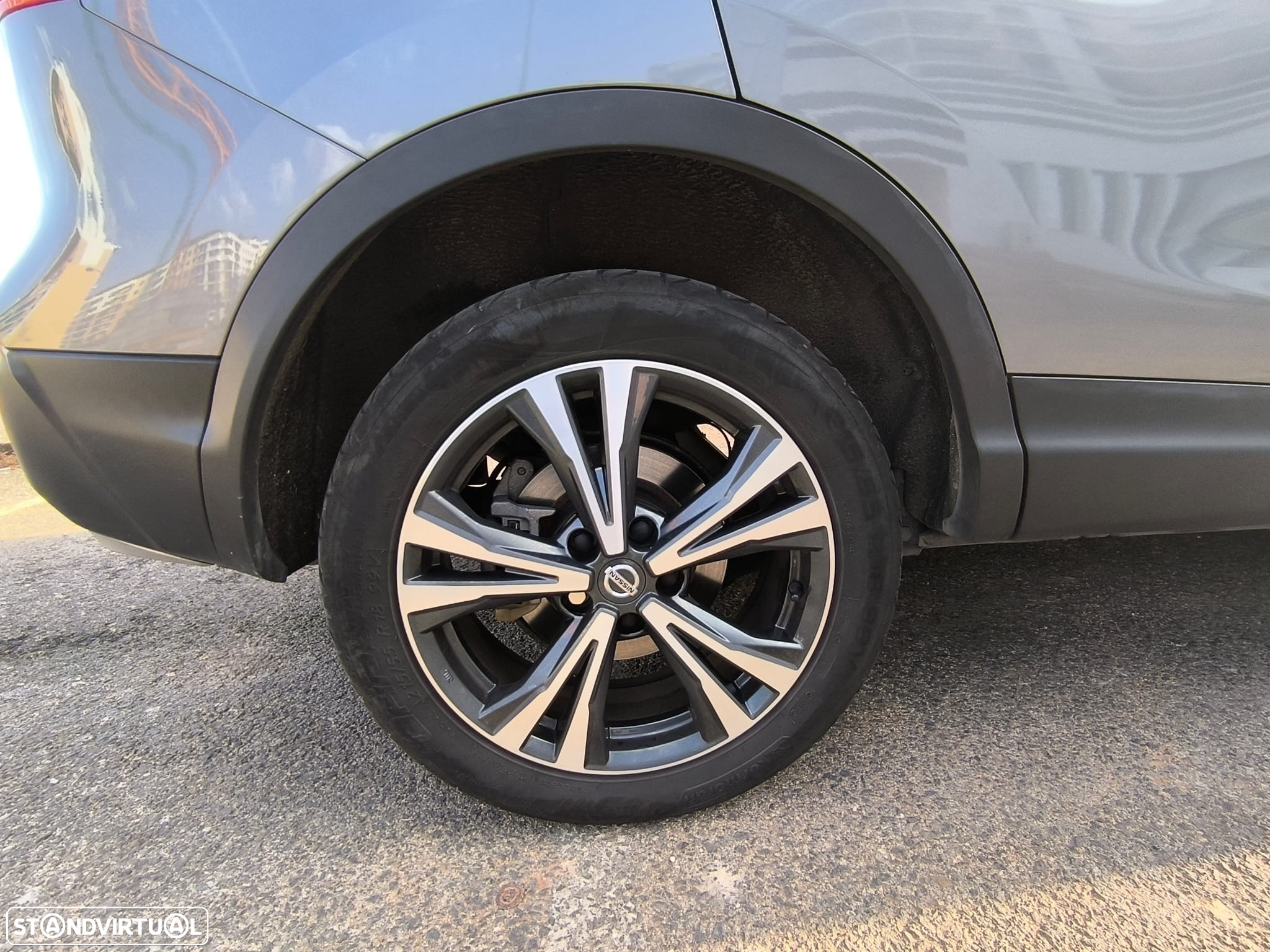 Nissan Qashqai 1.5 dCi N-Connecta - 6