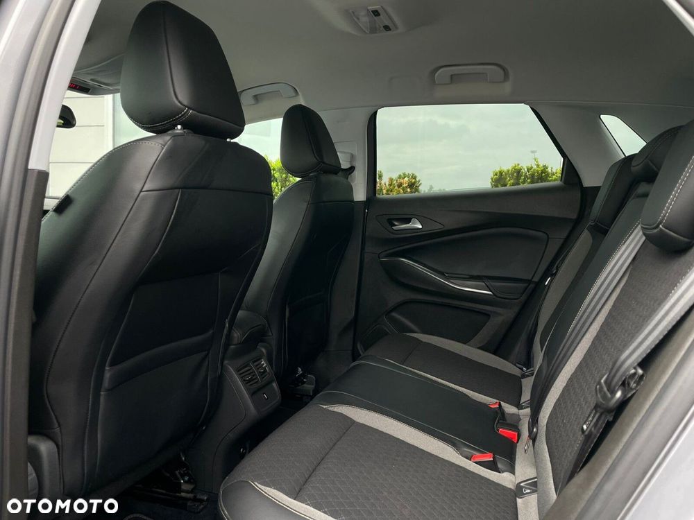 Opel Grandland X - 12