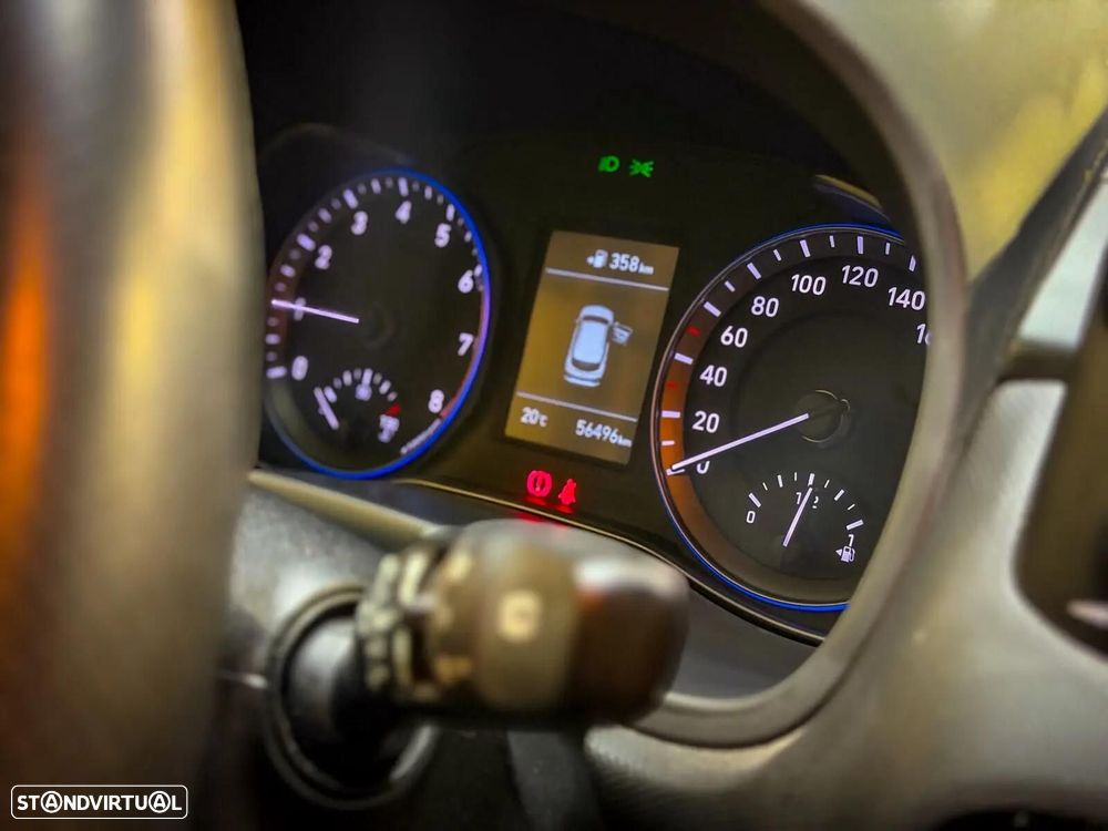 Hyundai Kauai 1.0 T-GDi Tecido Preto - 16