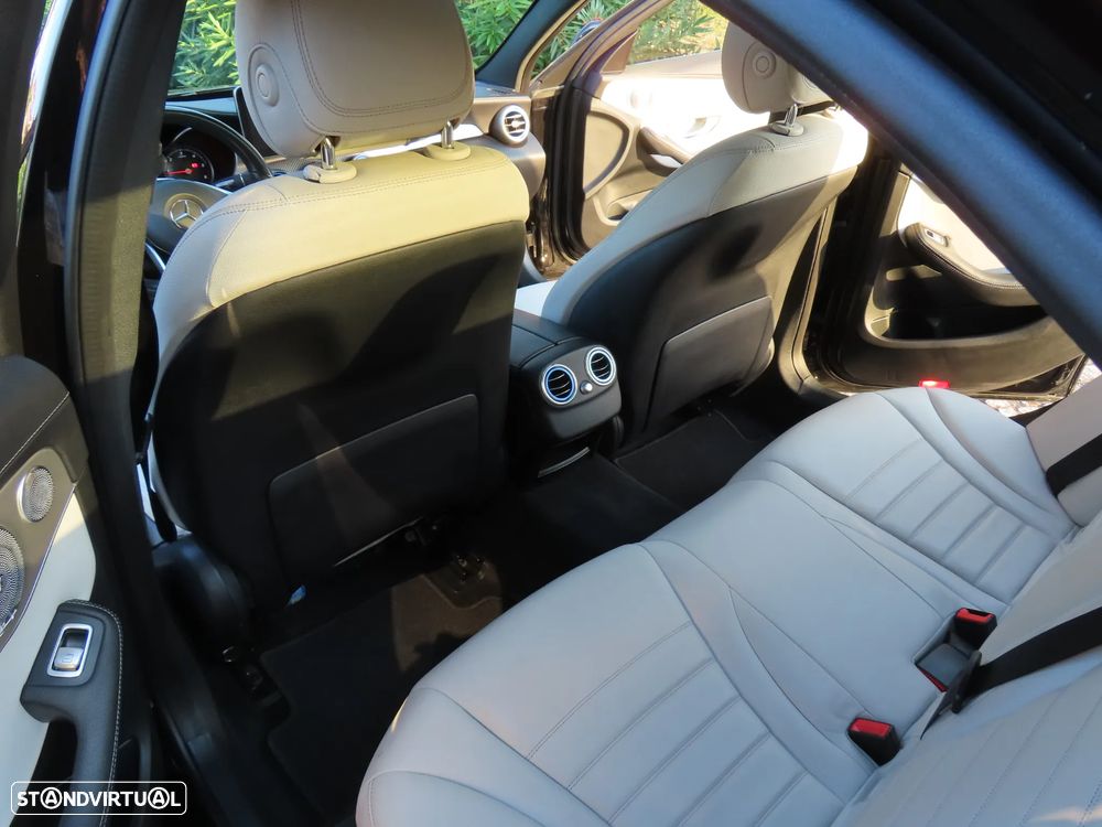 Mercedes-Benz C 300 - 40