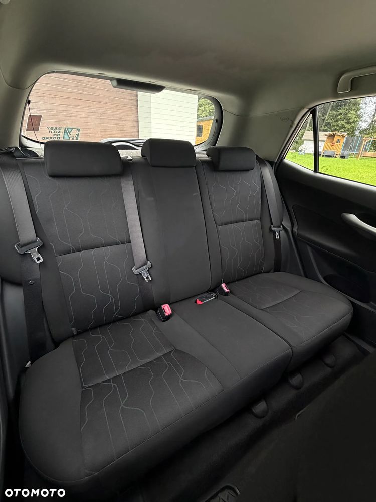Toyota Auris 1.4 D-4D 2010 - 10