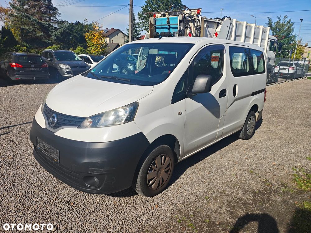 Nissan NV200 - 1