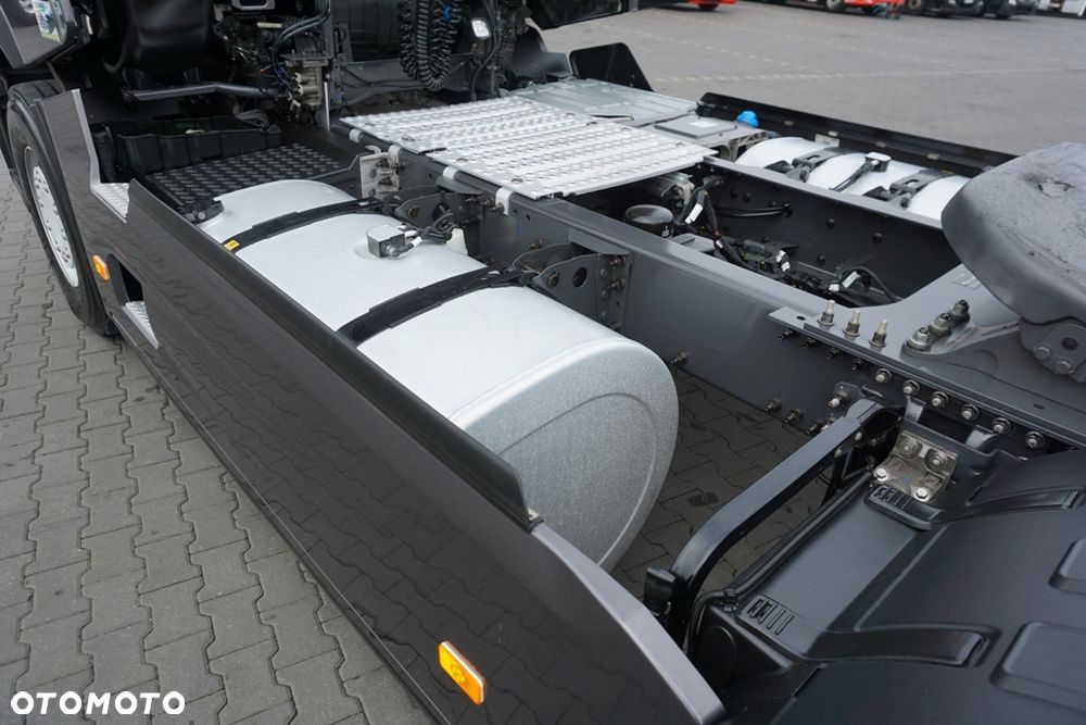 Renault / T 460 / EURO 6 / ACC / RETARDER / SLEEPER CAB - 10