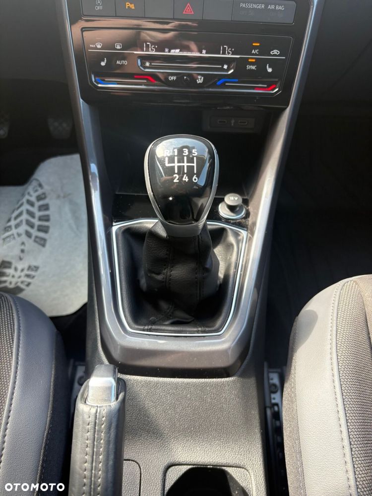 Volkswagen T-Cross 1.0 TSI Style - 17