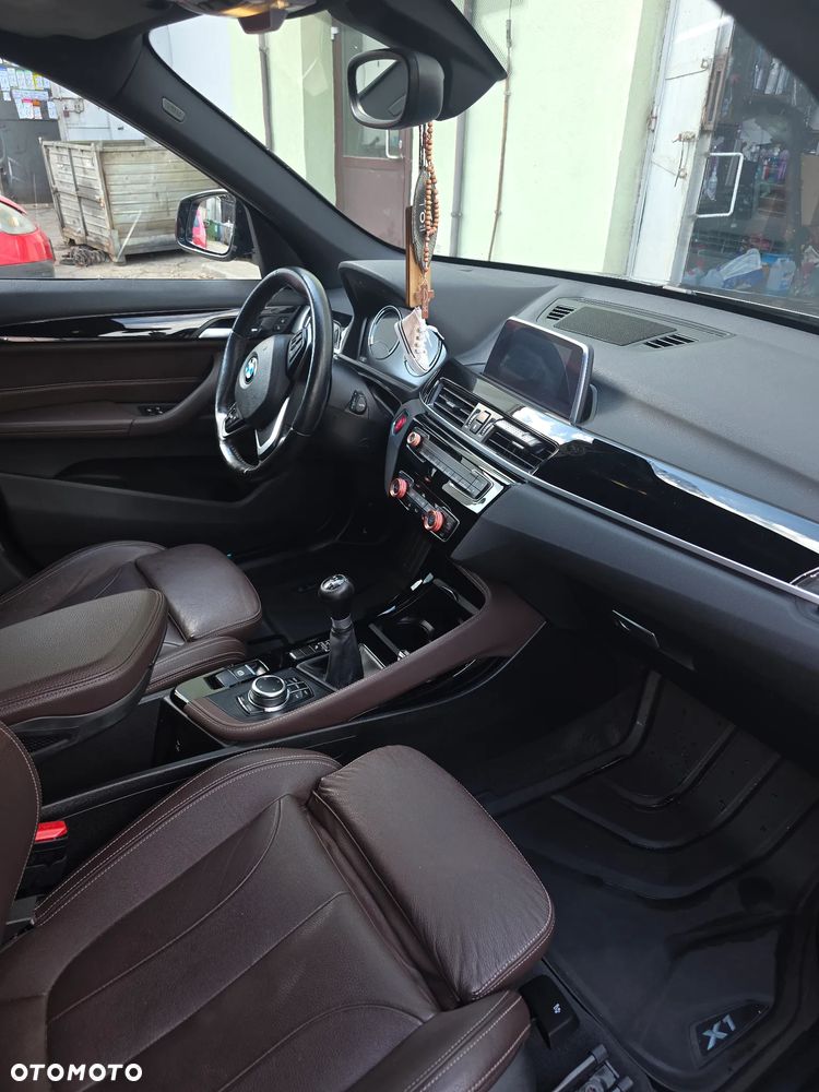 BMW X1 sDrive18i Business Edition - 13