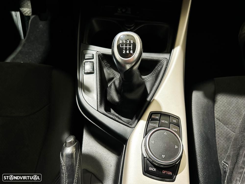 BMW 116 d EDynamics Line Sport - 31