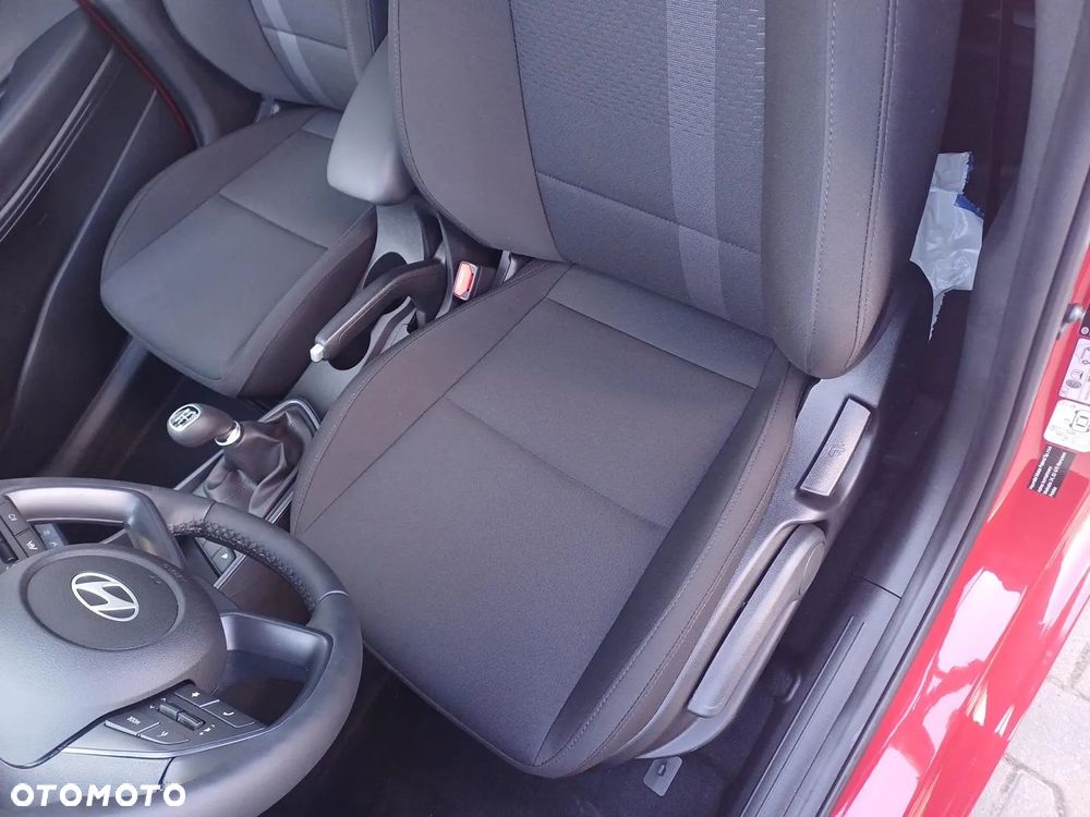 Hyundai i20 1.2 Modern - 12