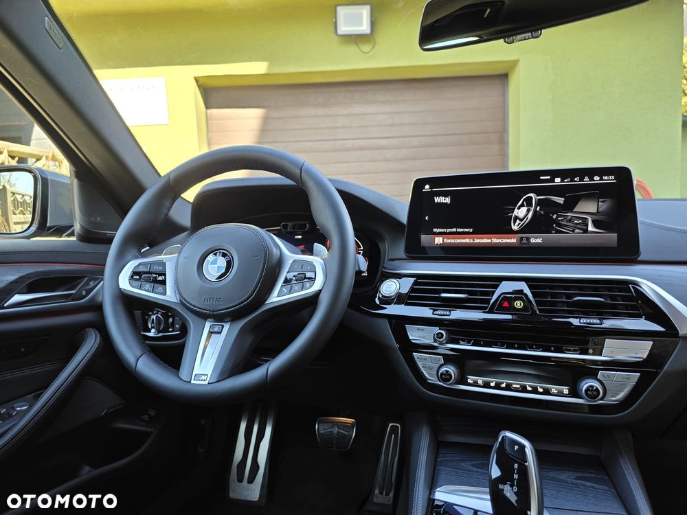 BMW Seria 5 540i xDrive mHEV M Sport sport - 13