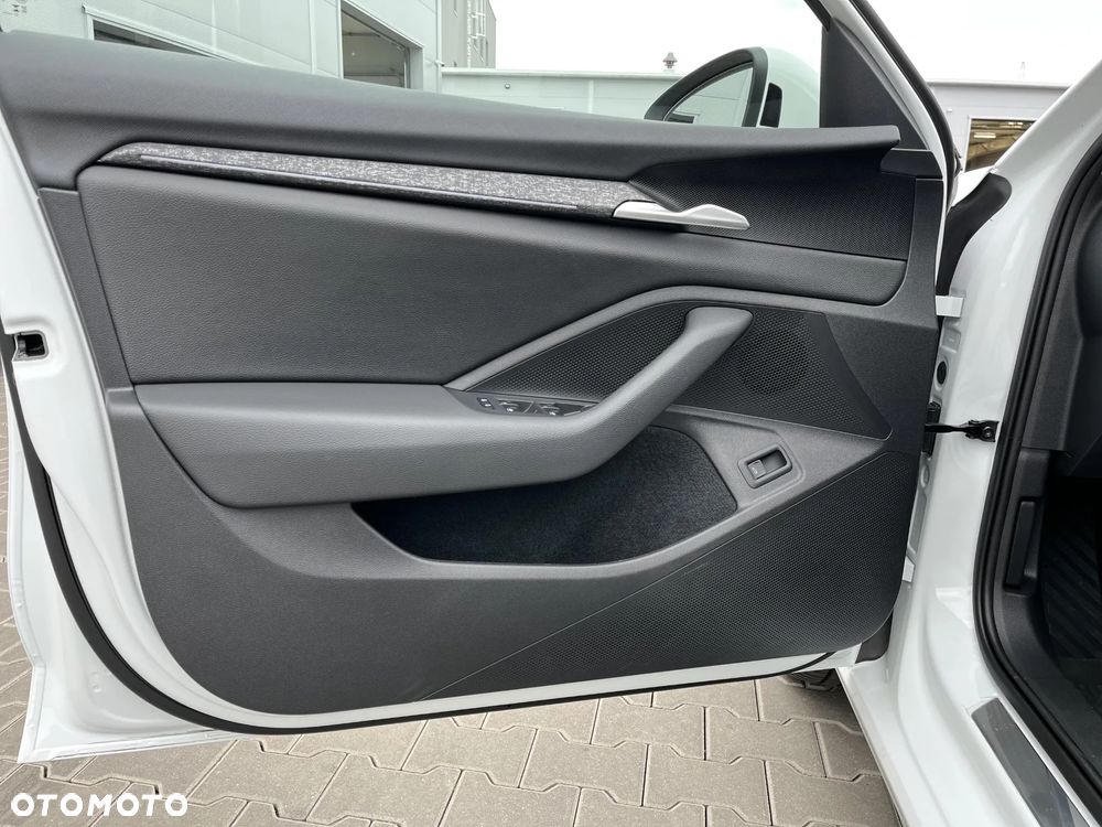 Skoda Superb 2.0 TDI SCR Selection DSG - 10