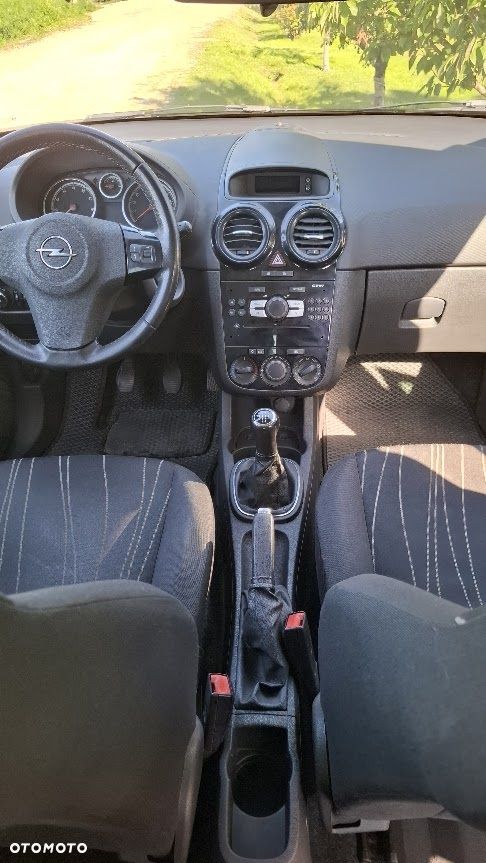 Opel Corsa - 9