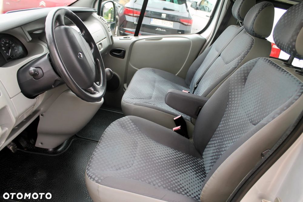 Renault Trafic Passenger L2H1 Expression - 9