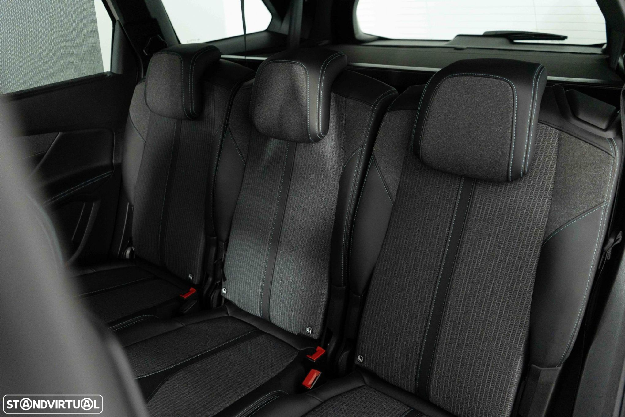 Peugeot 5008 1.2 PureTech Allure EAT8 - 10