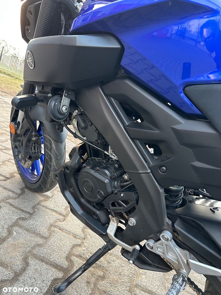 Yamaha MT - 7