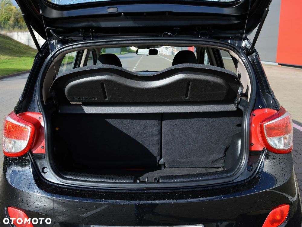 Hyundai i10 1.0 BlueDrive Comfort - 30
