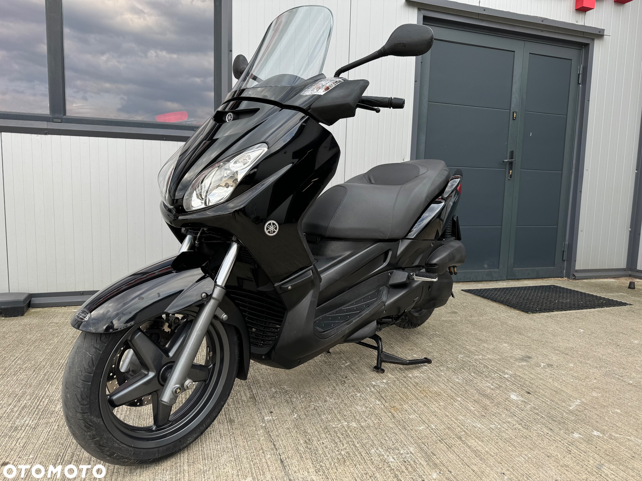 Yamaha X-max - 16