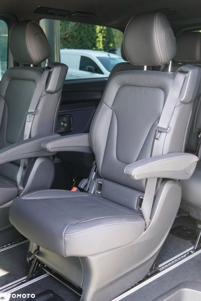 Mercedes-Benz EQV - 12