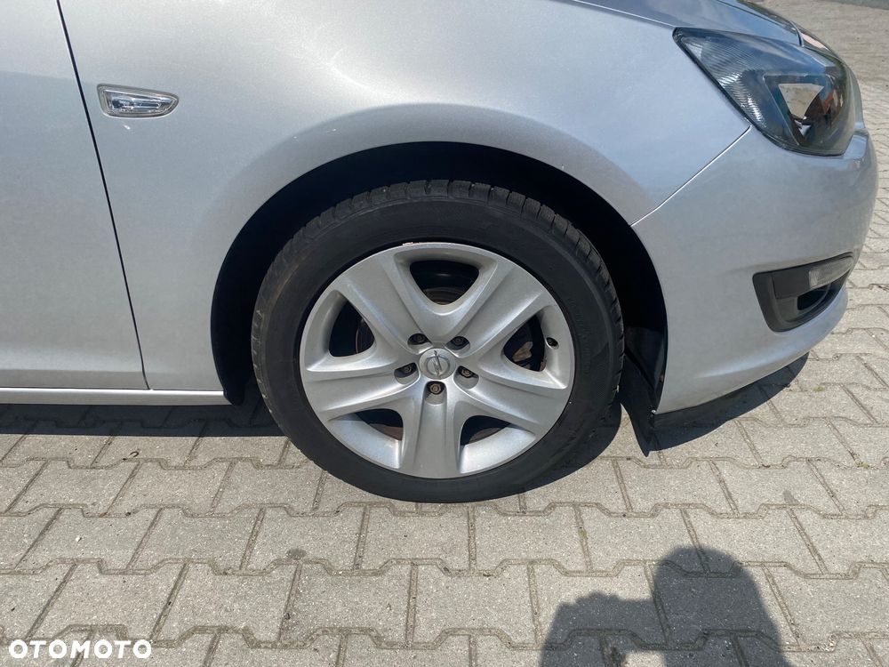 Opel Astra 1.7 CDTI DPF Color Edition - 19