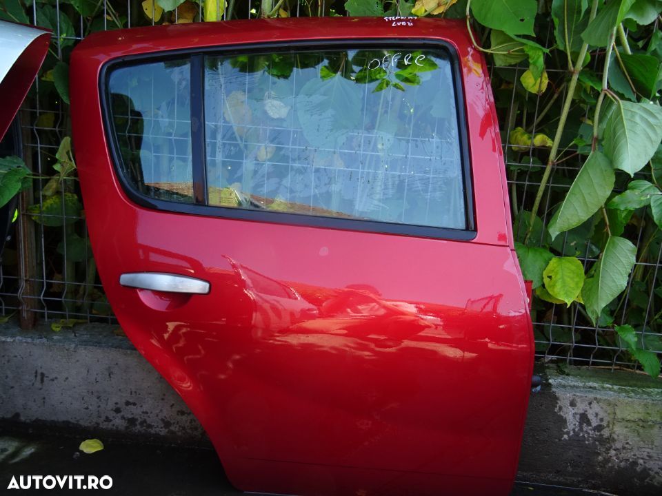 Vand Usa Spate Dacia Sandero Stepway din 2011 volan pe stanga fara rugina fara lovituri - 1