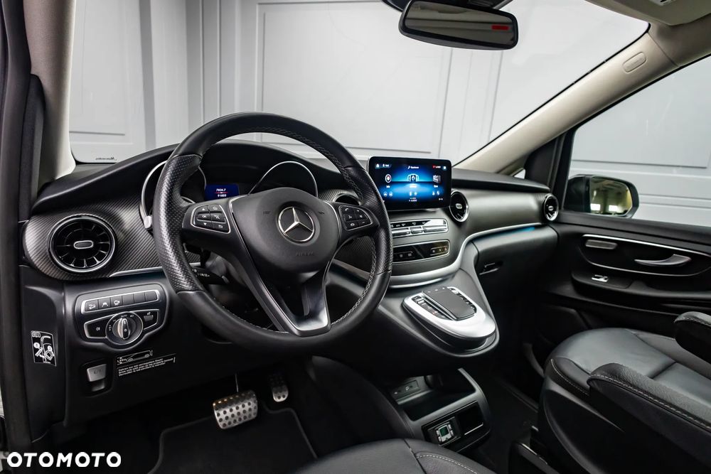Mercedes-Benz Klasa V 300 d Exclusive 9G-Tronic (d³ugi) - 31