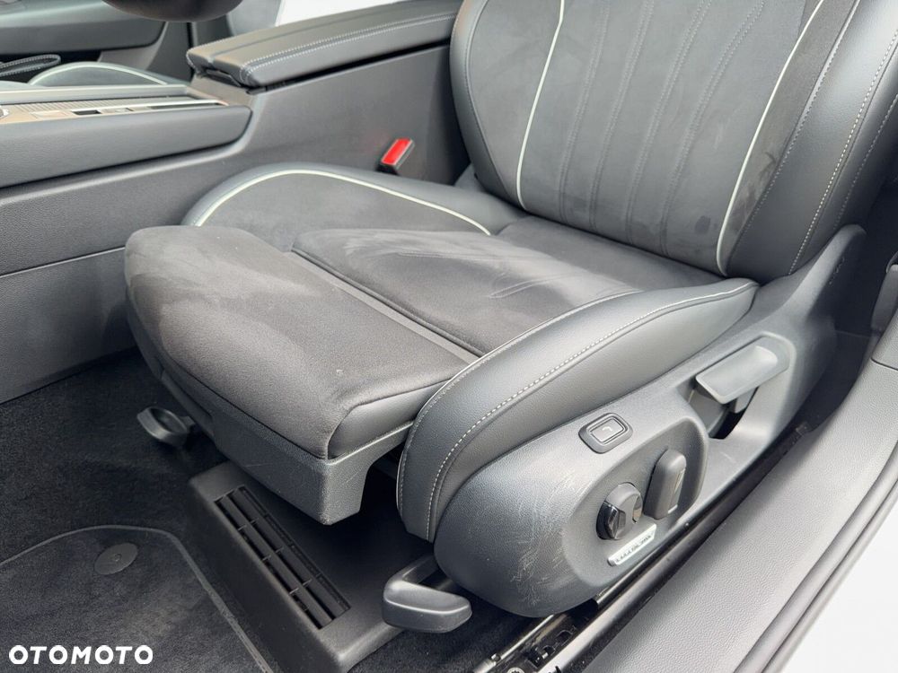 Volkswagen Passat - 13