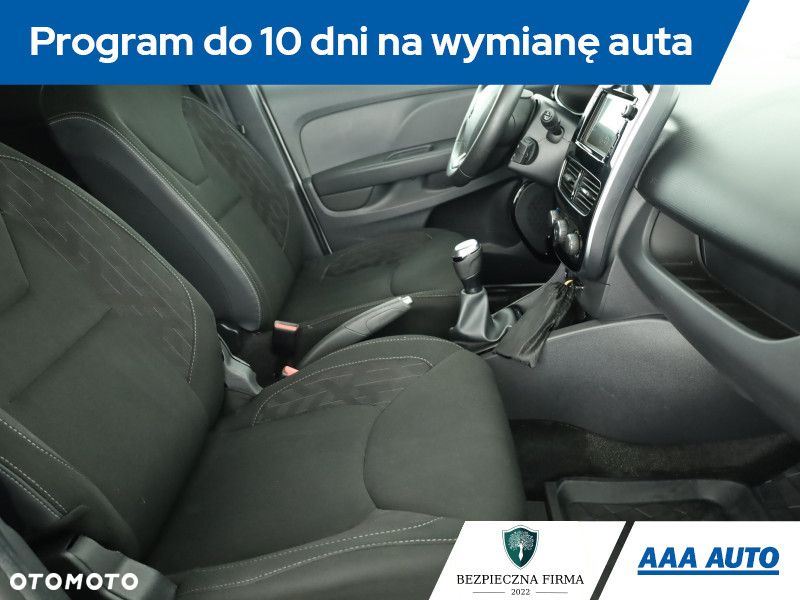 Renault Clio - 8