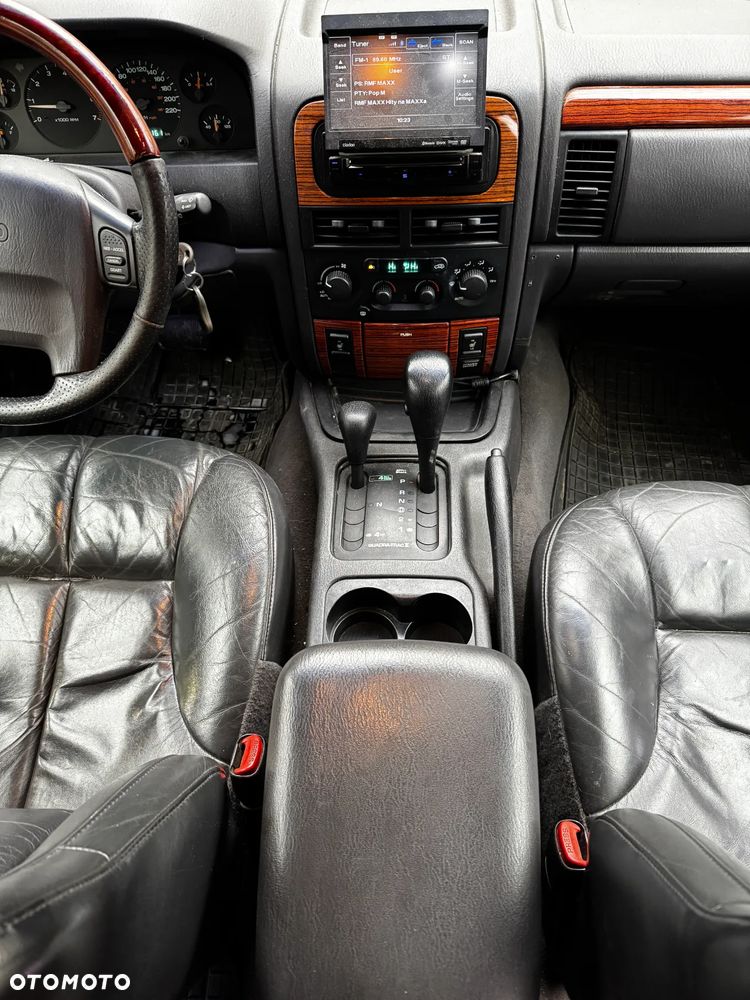 Jeep Grand Cherokee 4.0 Limited - 26