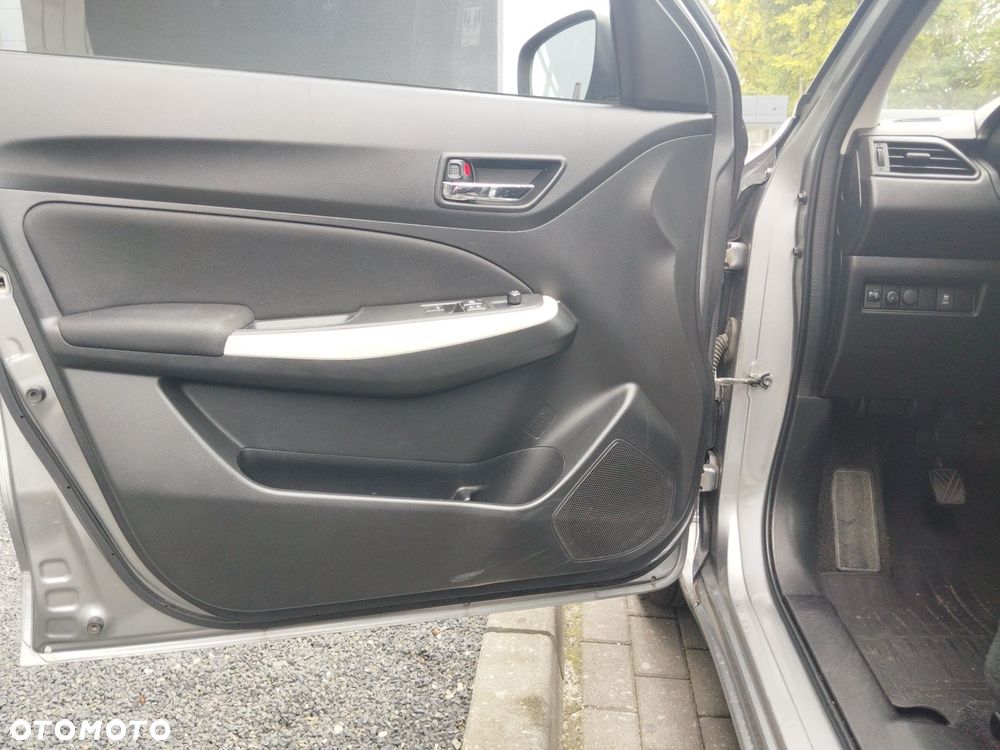 Suzuki Swift - 10