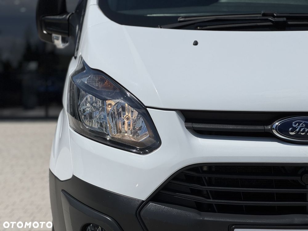 Ford Transit Custom - 32