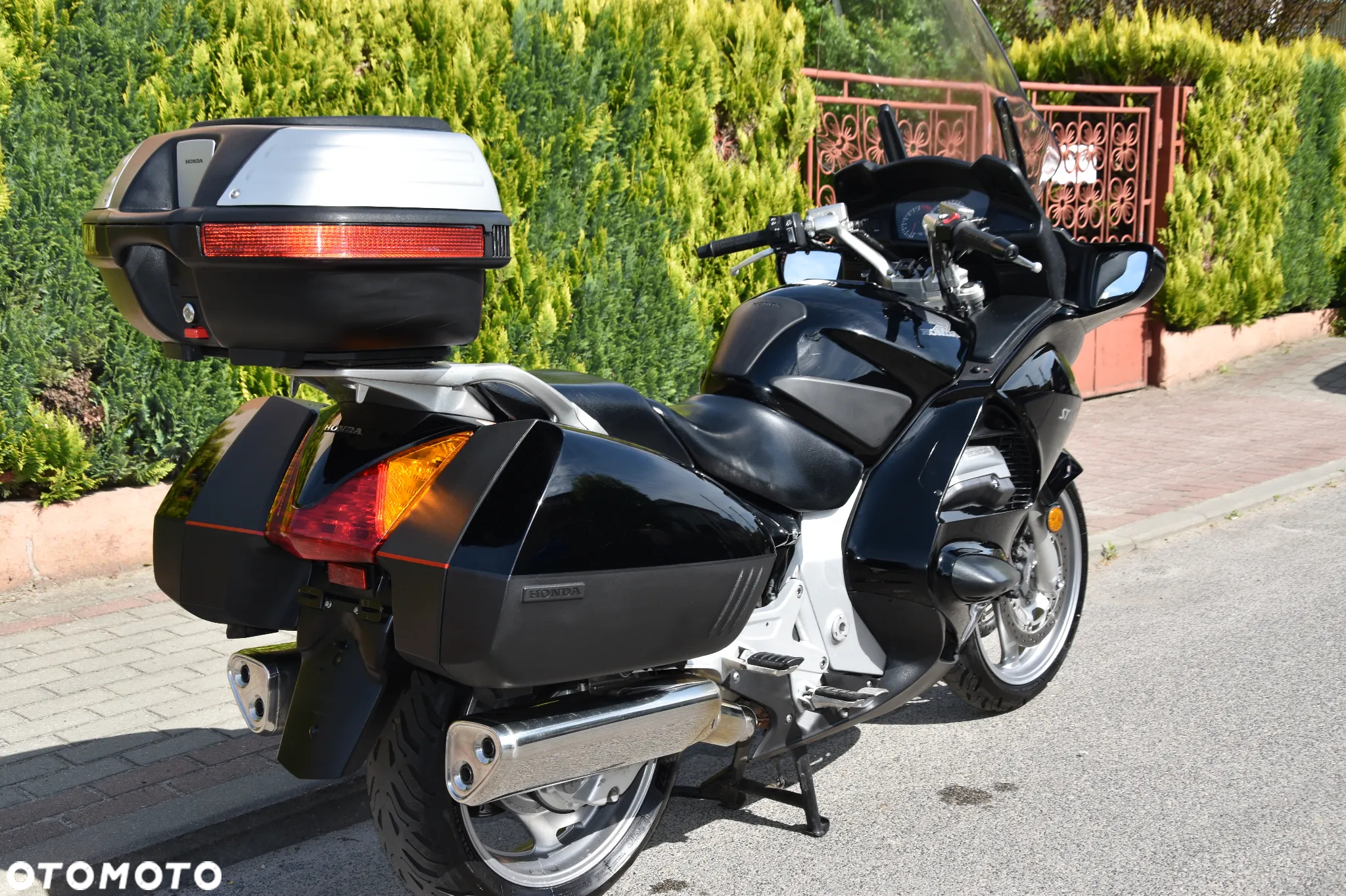 Honda ST - 4