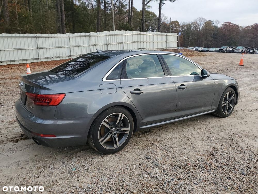 Audi A4 Limousine - 3
