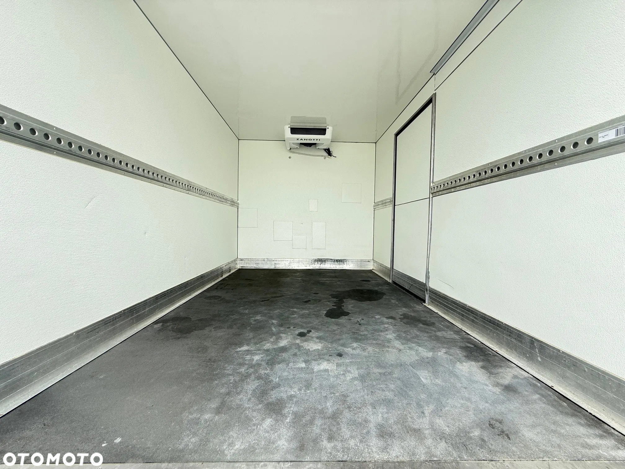 Renault Master 145 DCI Kontener 3x Drzwi 230V Chłodnia/Mroźnia do -12, Salon PL, Jeden Właściciel - 17