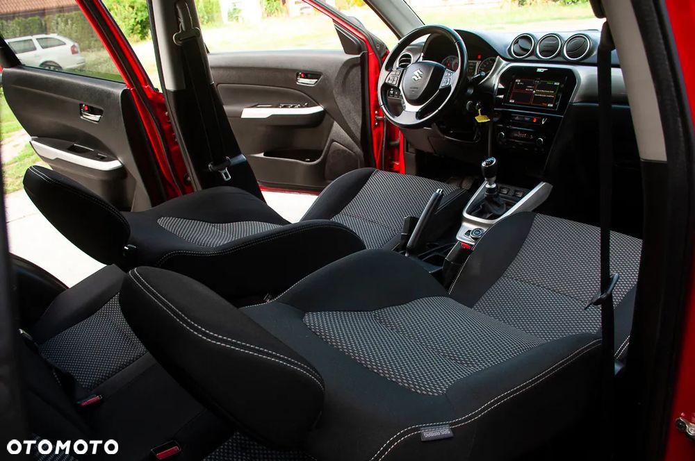 Suzuki Vitara 1.6 DDiS (4x4) Allgrip Comfort+ - 24