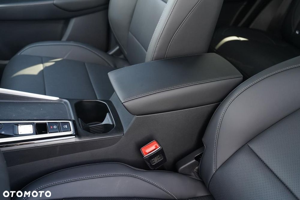 MG ZS 1.5 HEV+ Exclusive - 26