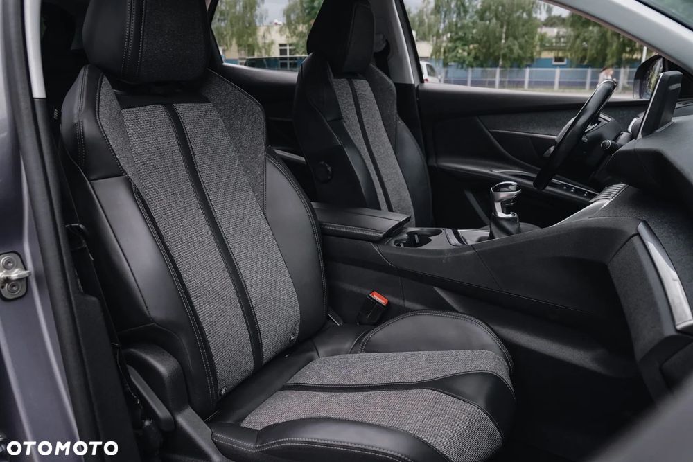 Peugeot 3008 PureTech 130 Stop & Start GPF Allure - 20