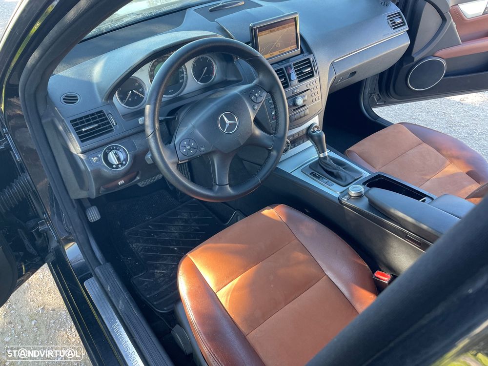 Mercedes-Benz C 320 CDi Avantgarde Auto. - 28