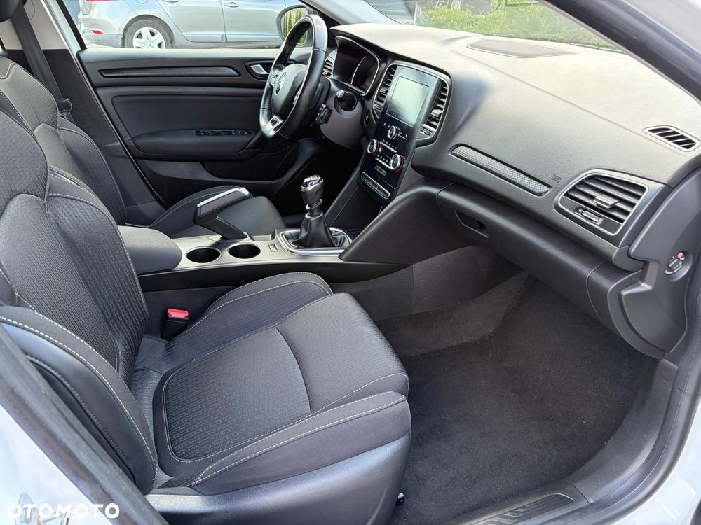 Renault Megane 1.5 Blue dCi Intens - 21