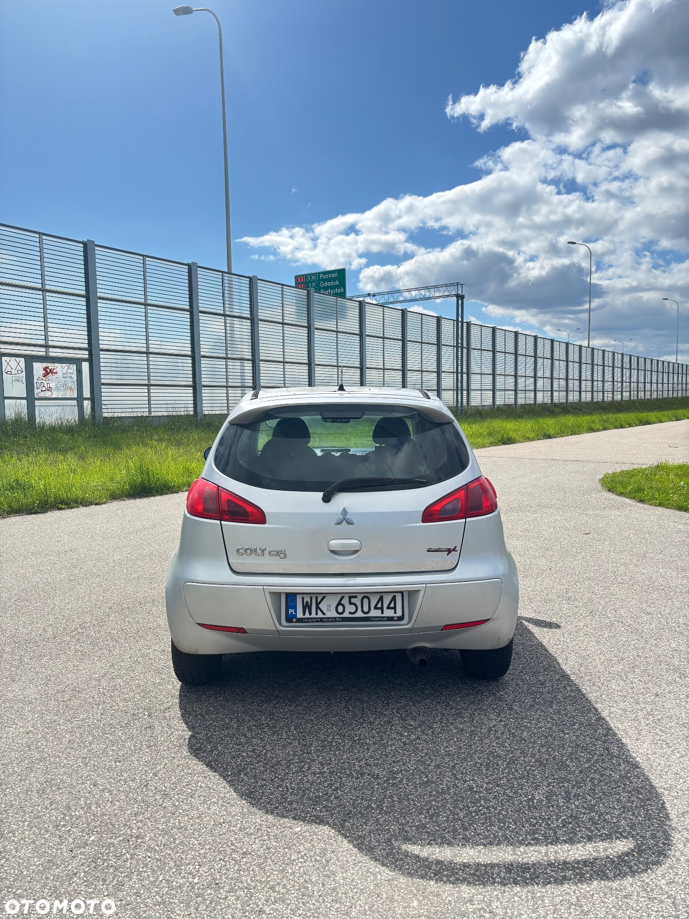 Mitsubishi Colt - 5