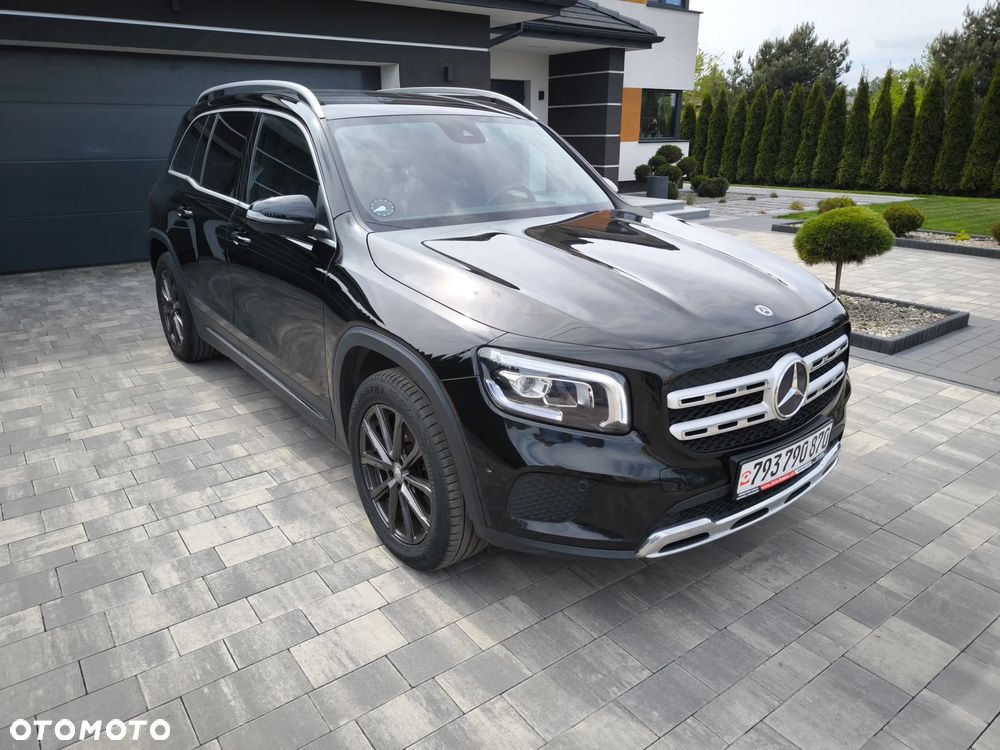 Mercedes-Benz GLB - 2