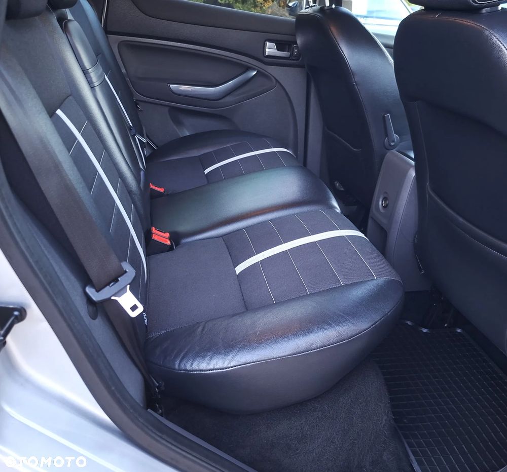 Ford Kuga 2.0 TDCi 2x4 Champions Edition - 20