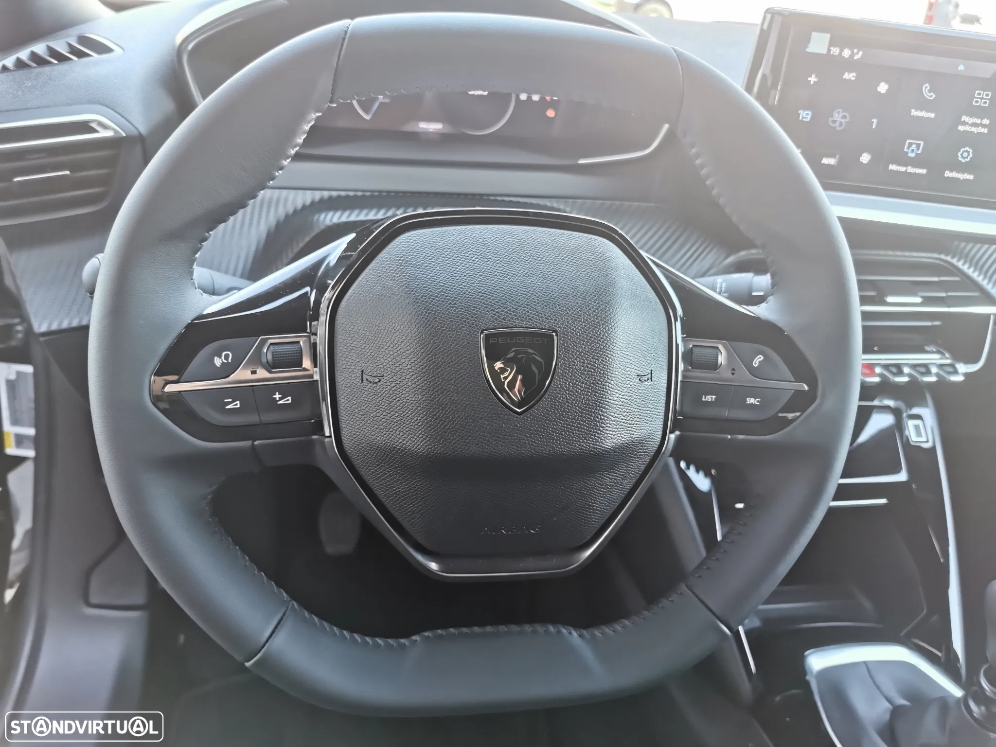 Peugeot 2008 1.2 PureTech Allure - 13