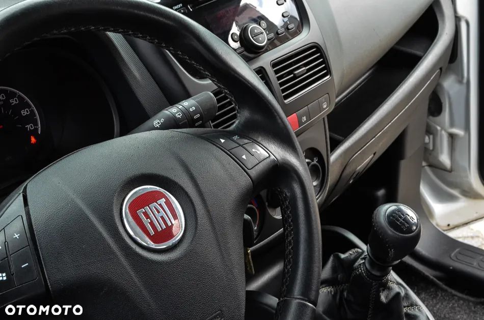 Fiat Doblo 1.4 16V Easy - 26