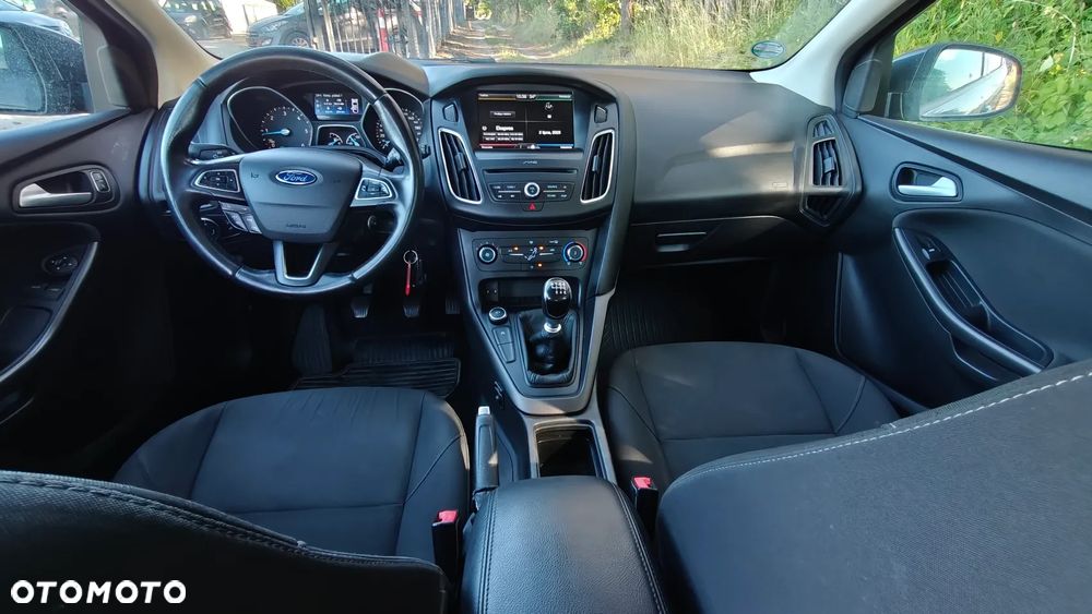 Ford Focus 1.5 TDCi SYNC Edition - 12