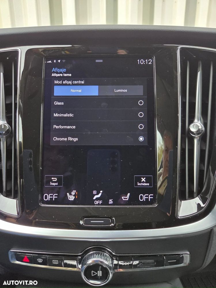 Volvo V60 B4 MHEV AT8 FWD Momentum Pro - 31