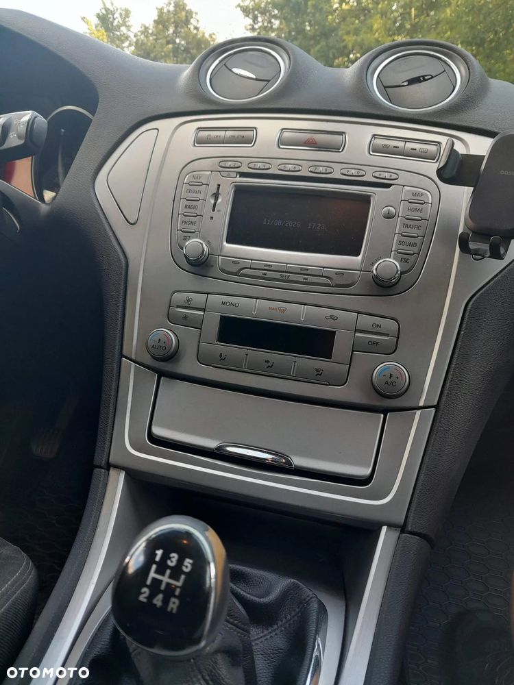 Ford Mondeo 1.8 TDCi Trend - 15