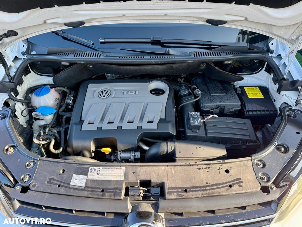 Volkswagen Touran 1.6 TDI DPF BlueMotion Technology Comfortline - 20